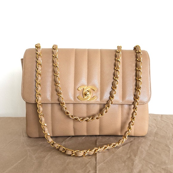 CHANEL vintage caviar beige medium flap bag - Picture 2 of 16